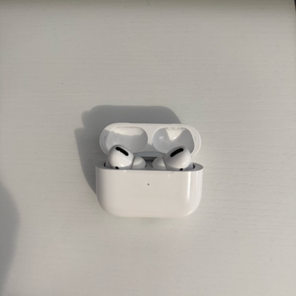 Apple Wireless Airpod Pros 3